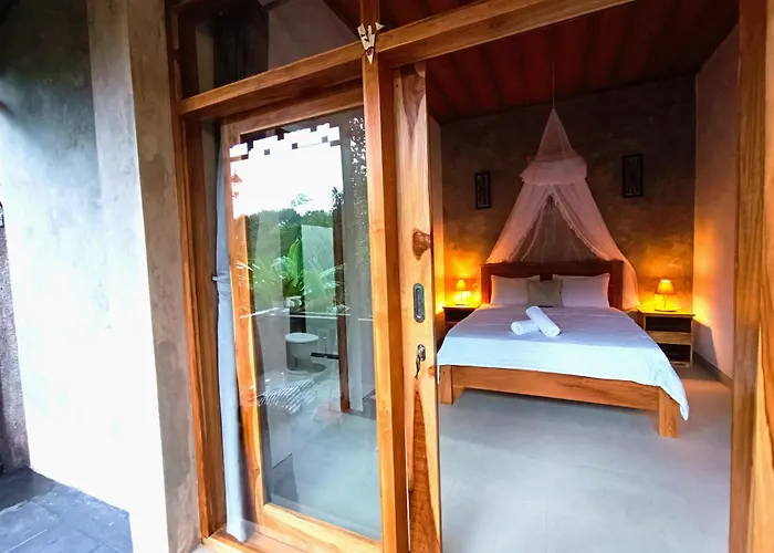 Artomoro Bali Munduk