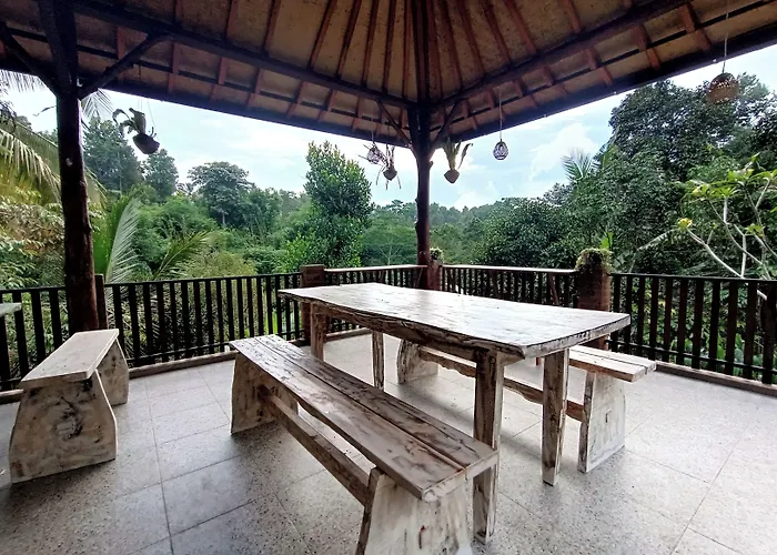 Hotel Artomoro Bali